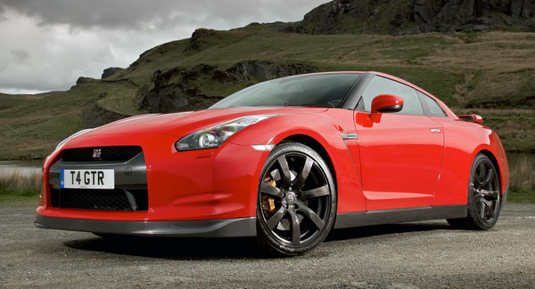 2011 Nissan Gt R Facelift European Spec Model Announced Carscoops