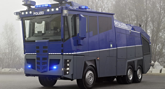  Protestors Beware, the New €1 Million Mercedes-Benz-Based Water Cannon 10000 will Soon be There…