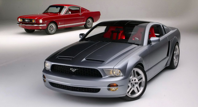  Del concepto a la realidad Ford Mustang Coupe y Convertible