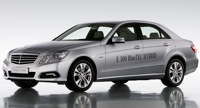  Mercedes' First-Ever Diesel-Hybrid, the E300 BlueTEC, Debuts in Geneva