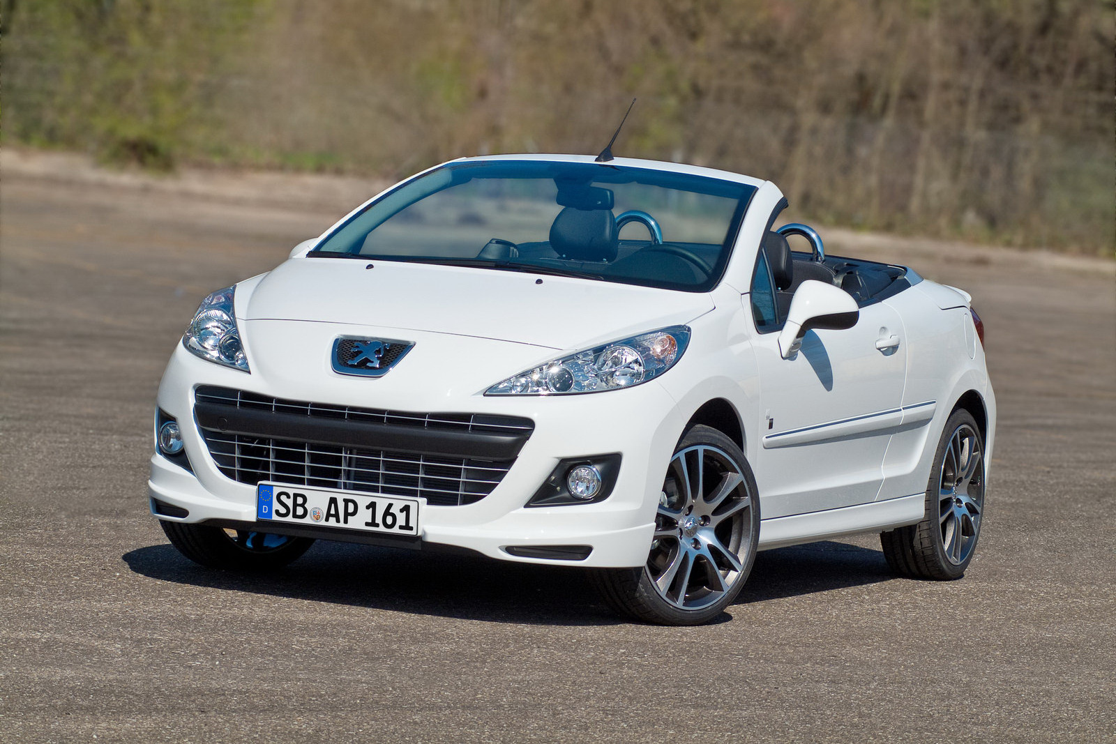 Peugeot 207CC Review - Drive