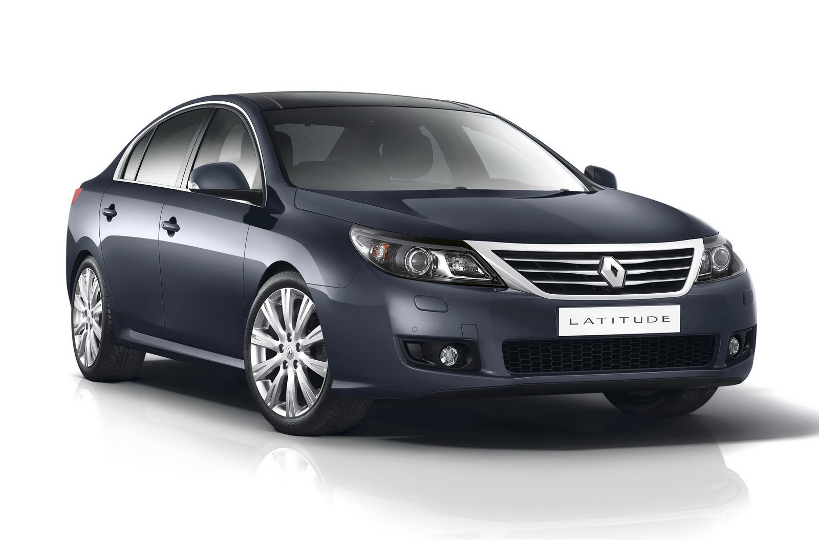 Спойлер renault latitude