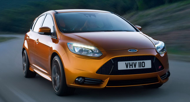  New Focus ST:  Ford Releases More Info and Pics of 250HP Hot Hatch