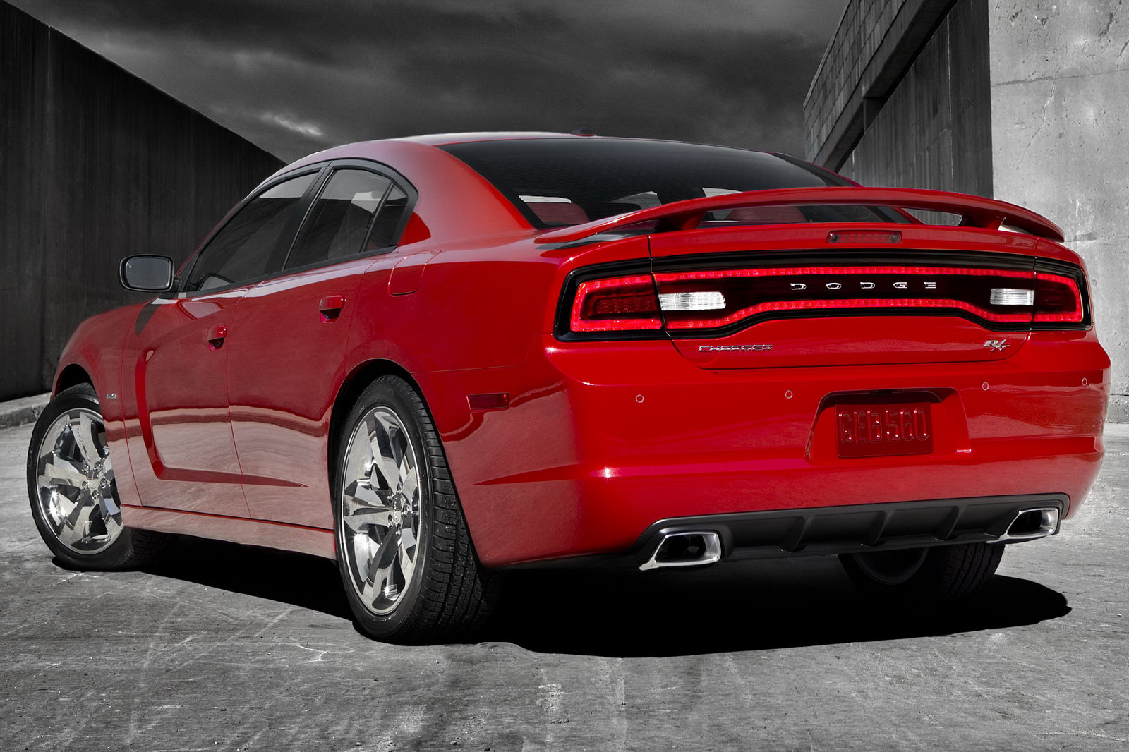 Dodge charger 2011 года