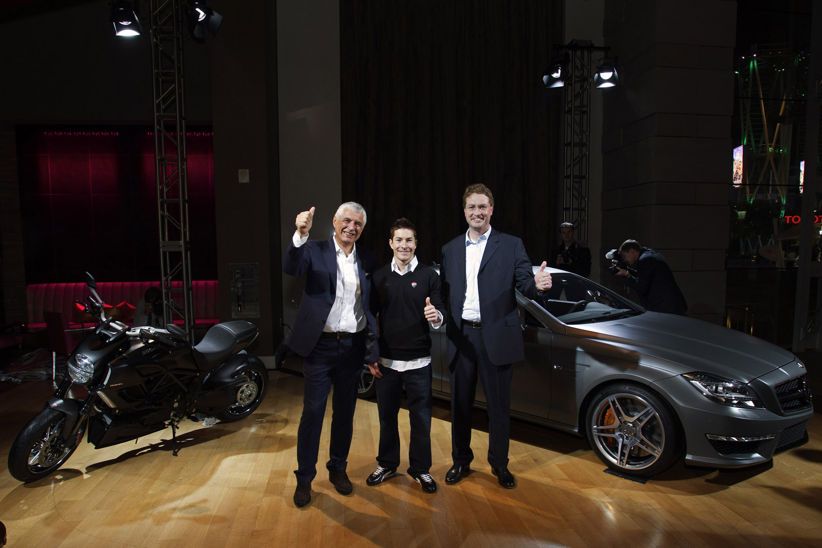 Mercedes-Benz Announces AMG-Ducati Cooperation at LA Show | Carscoops