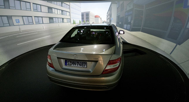  Mercedes Builds the World’s Most Advanced Driving Simulator [with Video]