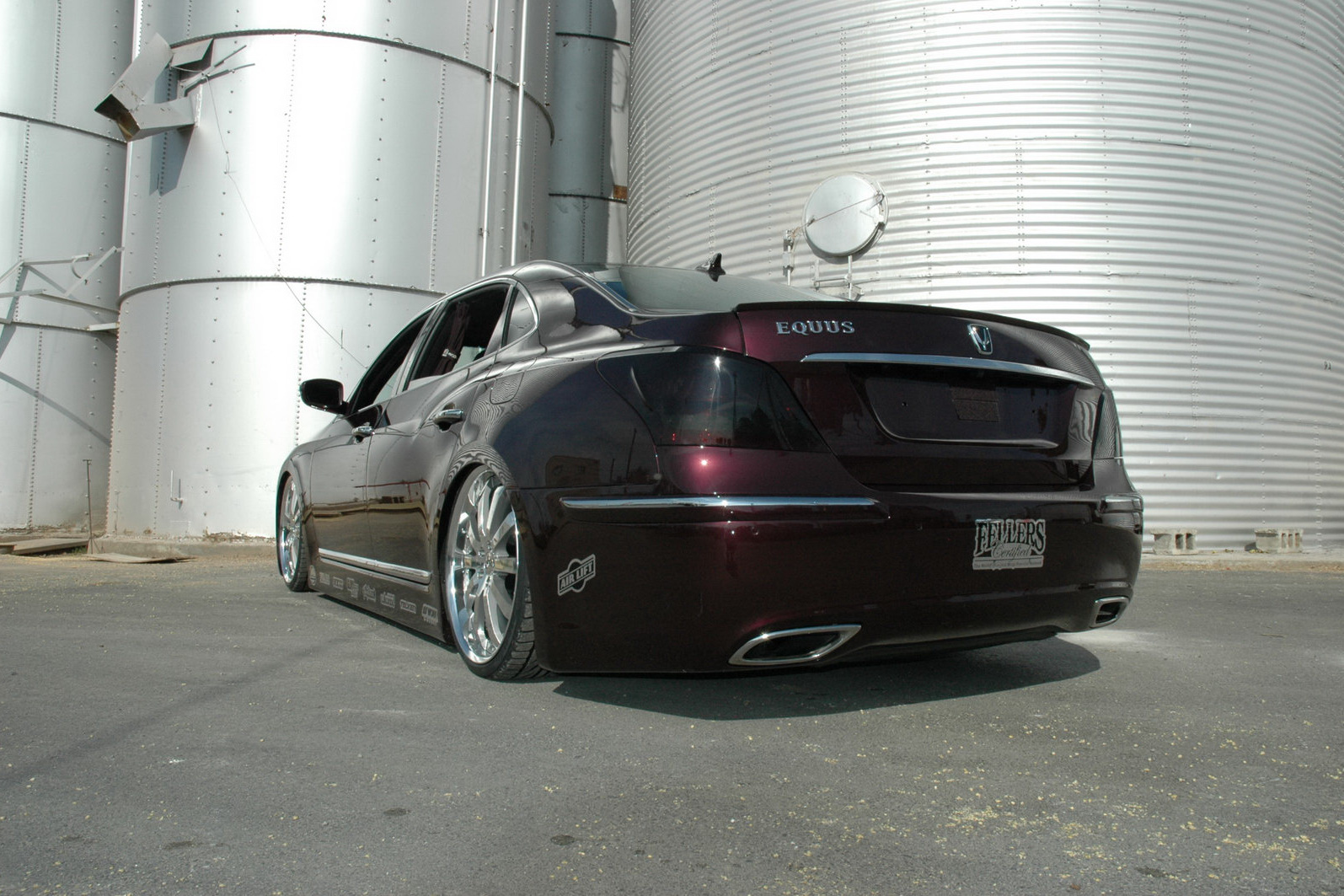 Hyundai Equus Receives the VIP Treatment and 450HP Turbo V8 by Mummbles ...