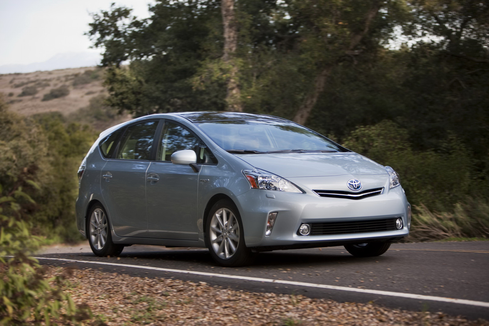 2011 Detroit Show: All-New Toyota Prius V Minivan Hybrid | Carscoops