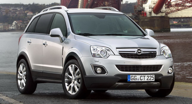 Opel antara серый