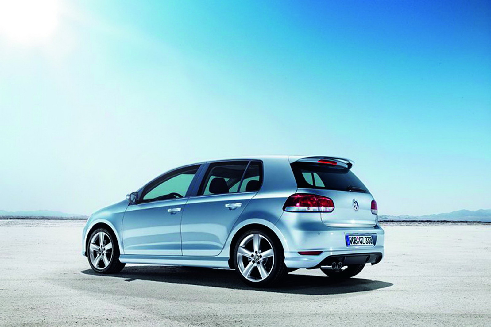 VW Launches New Body Kit and Other Accessories for Golf Mk6 Carscoops