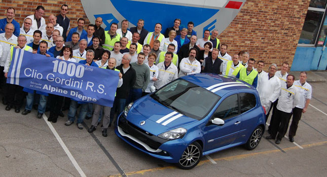  Renault Rolls Out 1000th Clio Gordini RS