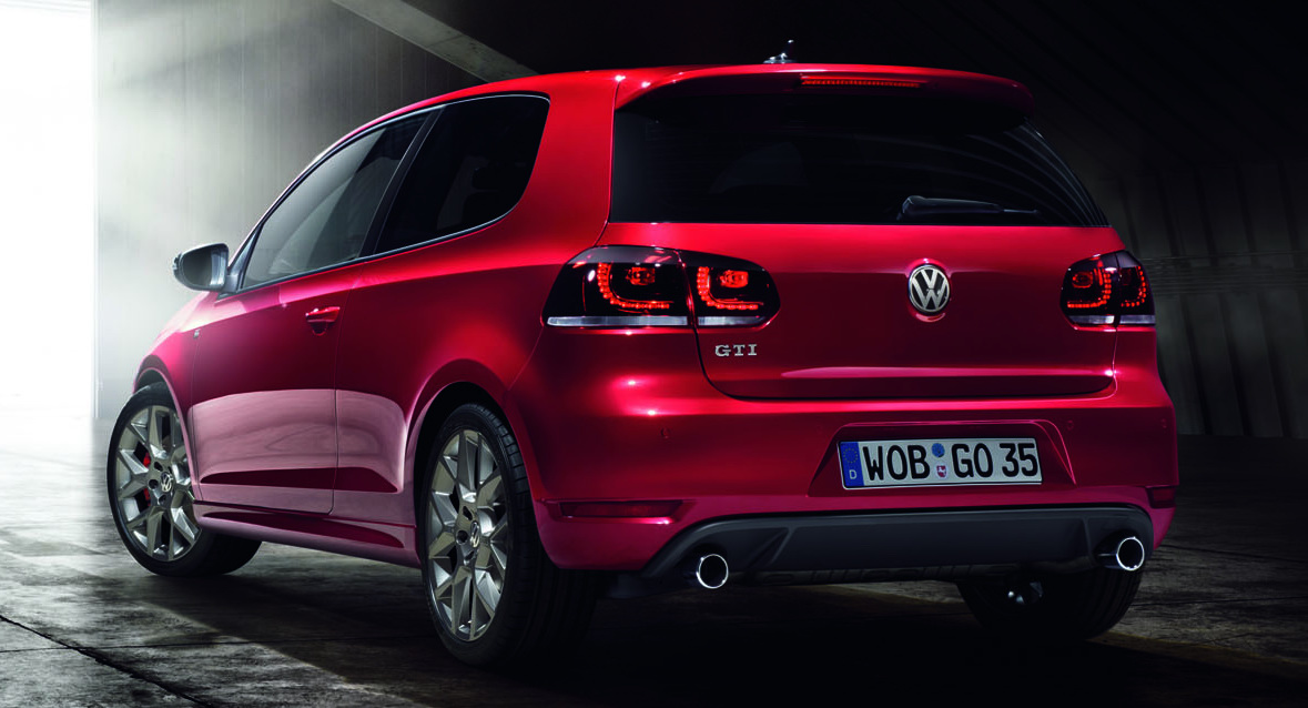deze of Percentage VW Releases Golf GTI Edition 35 Specs and Price, Says it gets a Detuned  Version of the Golf R's Engine [with Video] | Carscoops