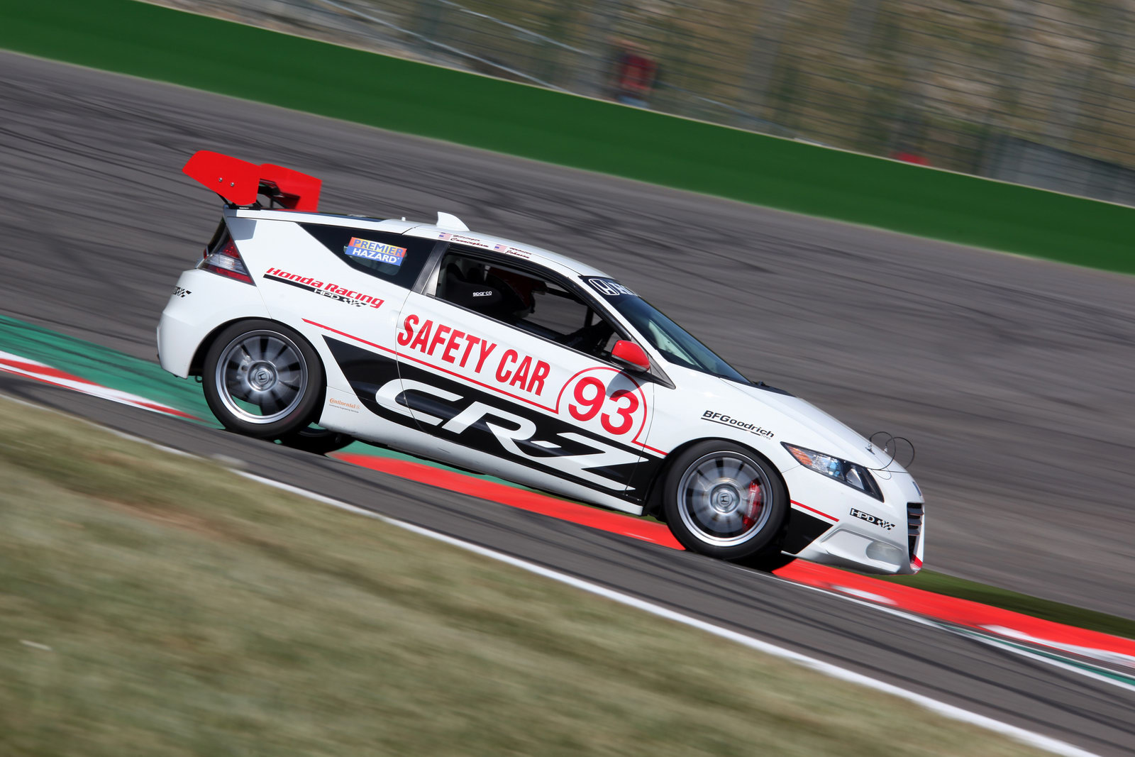 Honda CR-Z Hybrid Racer Ready for Demonstration Runs at Le Mans | Carscoops