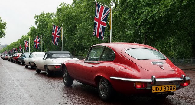  Convoy of 50 Jaguar E-Types Run Through the Streets of London