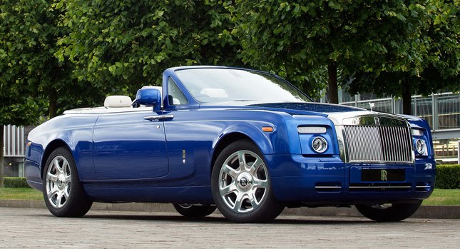  Rolls-Royce Crafts One-Off Phantom Drophead Coupé Special with Bespoke Details