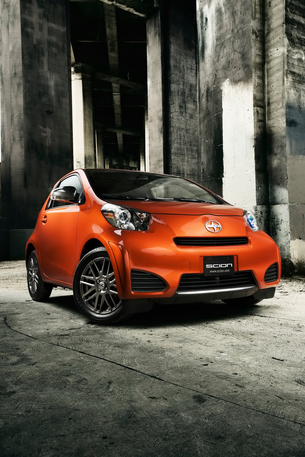 Aston martin iq