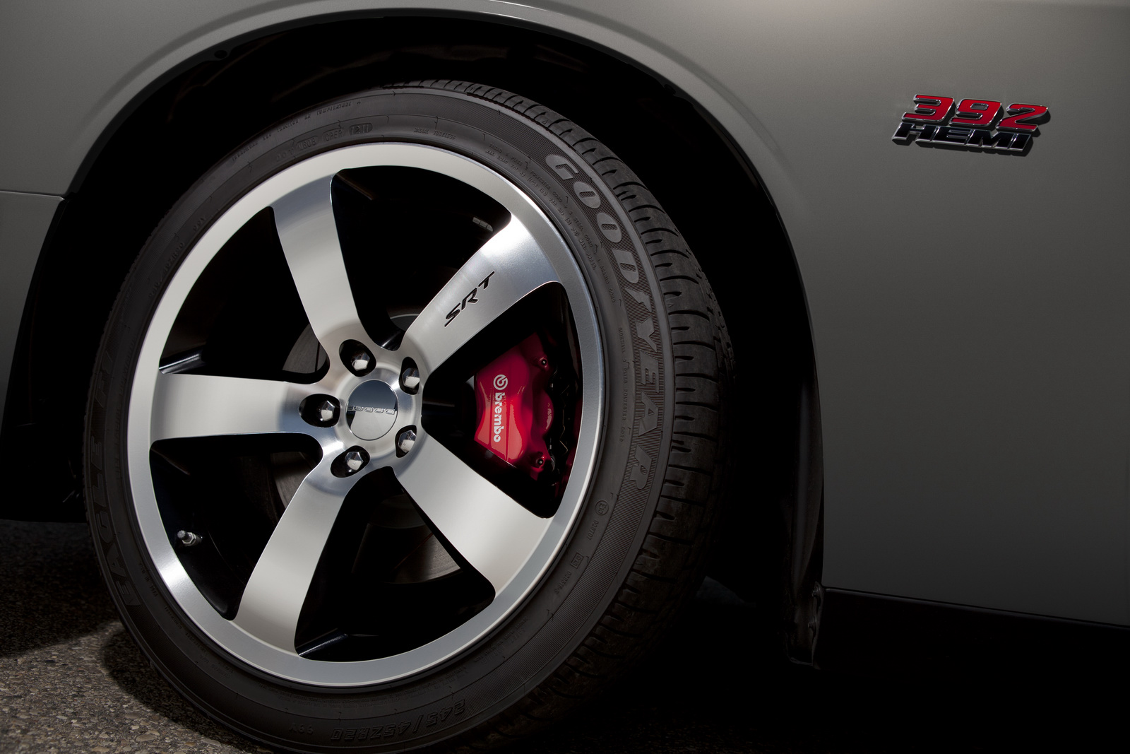 Chrysler Announces Prices On New 2012 Srt8 Models