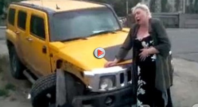 Video: Female Driver of a Hummer H3 Goes on a Rampage in Russia