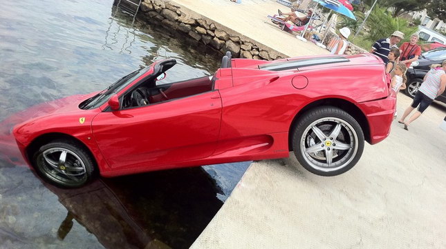  Oops…Van Bumps Ferrari 360 Modena Spider into the Sea after Brake Failure