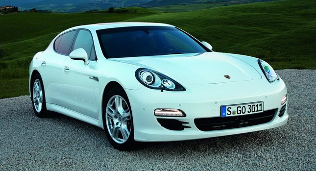 Diesel-Powered Porsche Panamera Heads to Frankfurt for its Public Debut