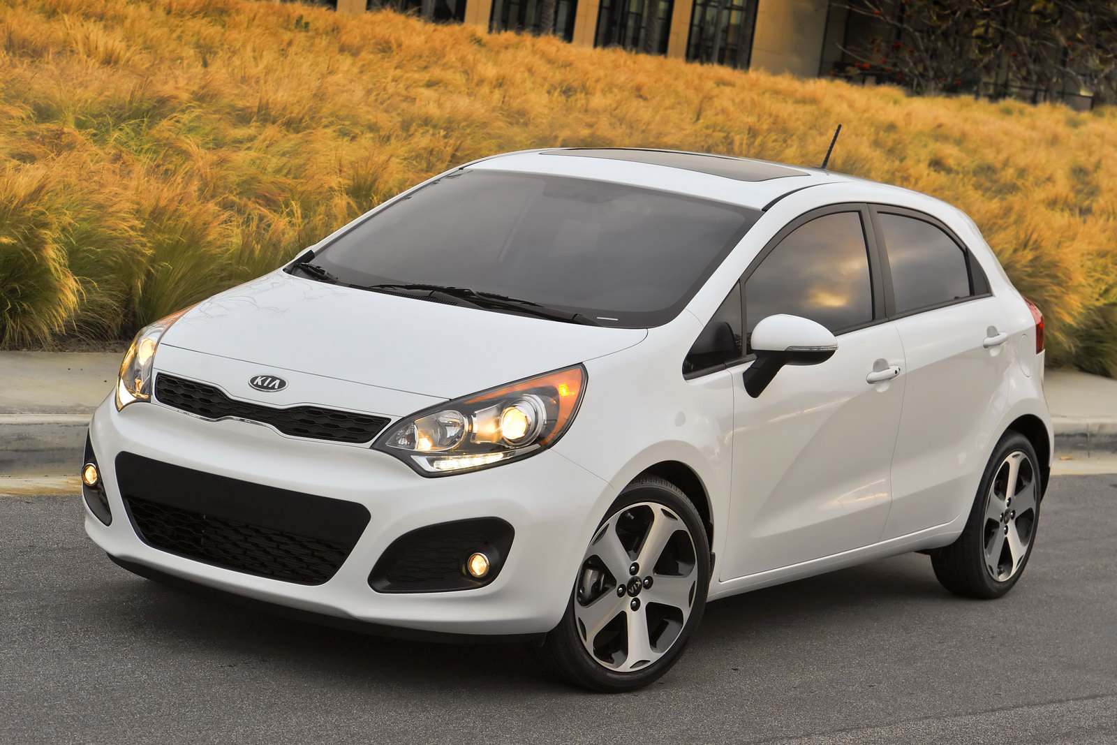 All-New 2012 Kia Rio 5-Door Hatch Priced from $14,350* in the U.S. 