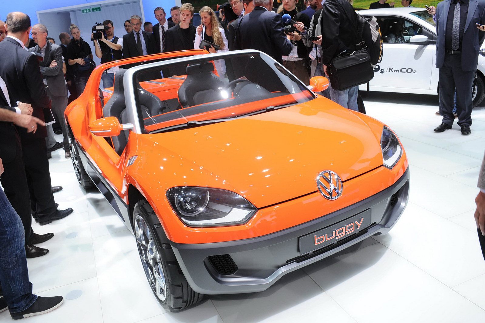 meerderheid gebonden niemand IAA 2011: Volkswagen Buggy Up! Study is Ready to Hit the Beach | Carscoops