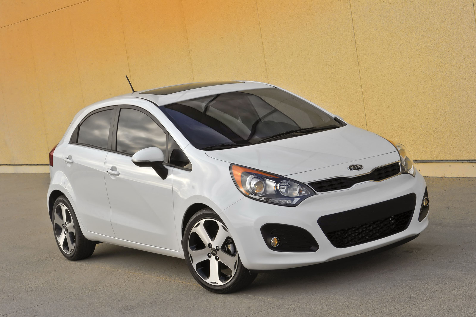 All-New 2012 Kia Rio 5-Door Hatch Priced from $14,350* in the U.S
