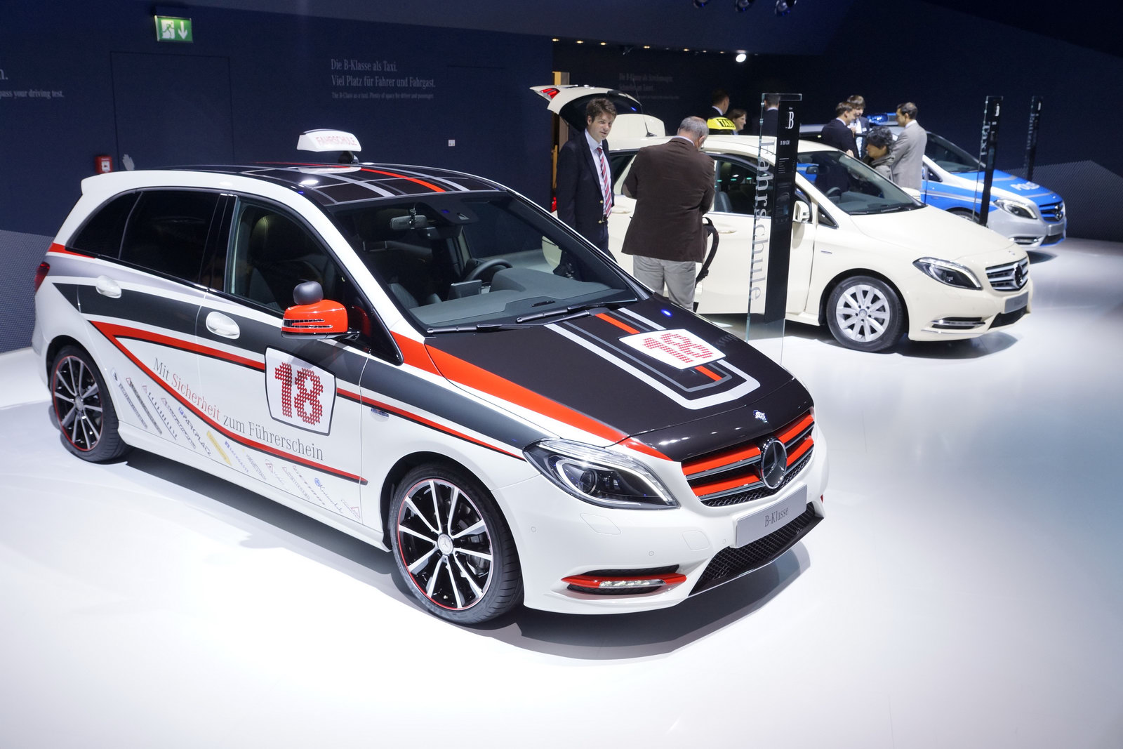 IAA 2011: New Mercedes-Benz B-Class Keeps Old Pricing |