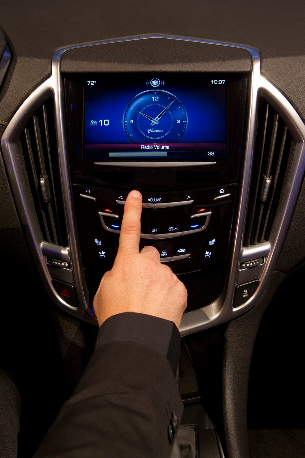 Right on CUE 2012 Cadillac XTS, ATS and SRX to Get New