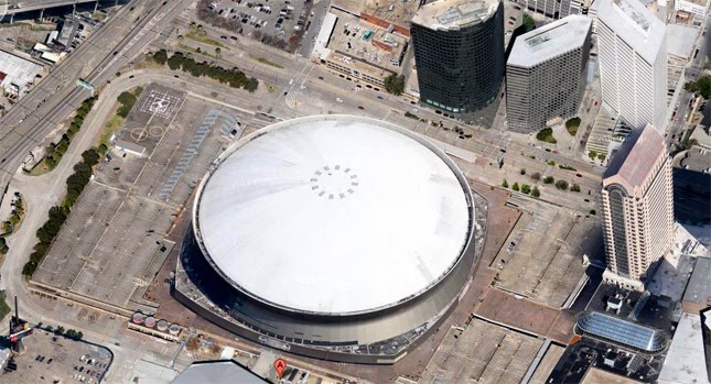  Mercedes-Benz Buys the Naming Rights to the Louisiana Superdome