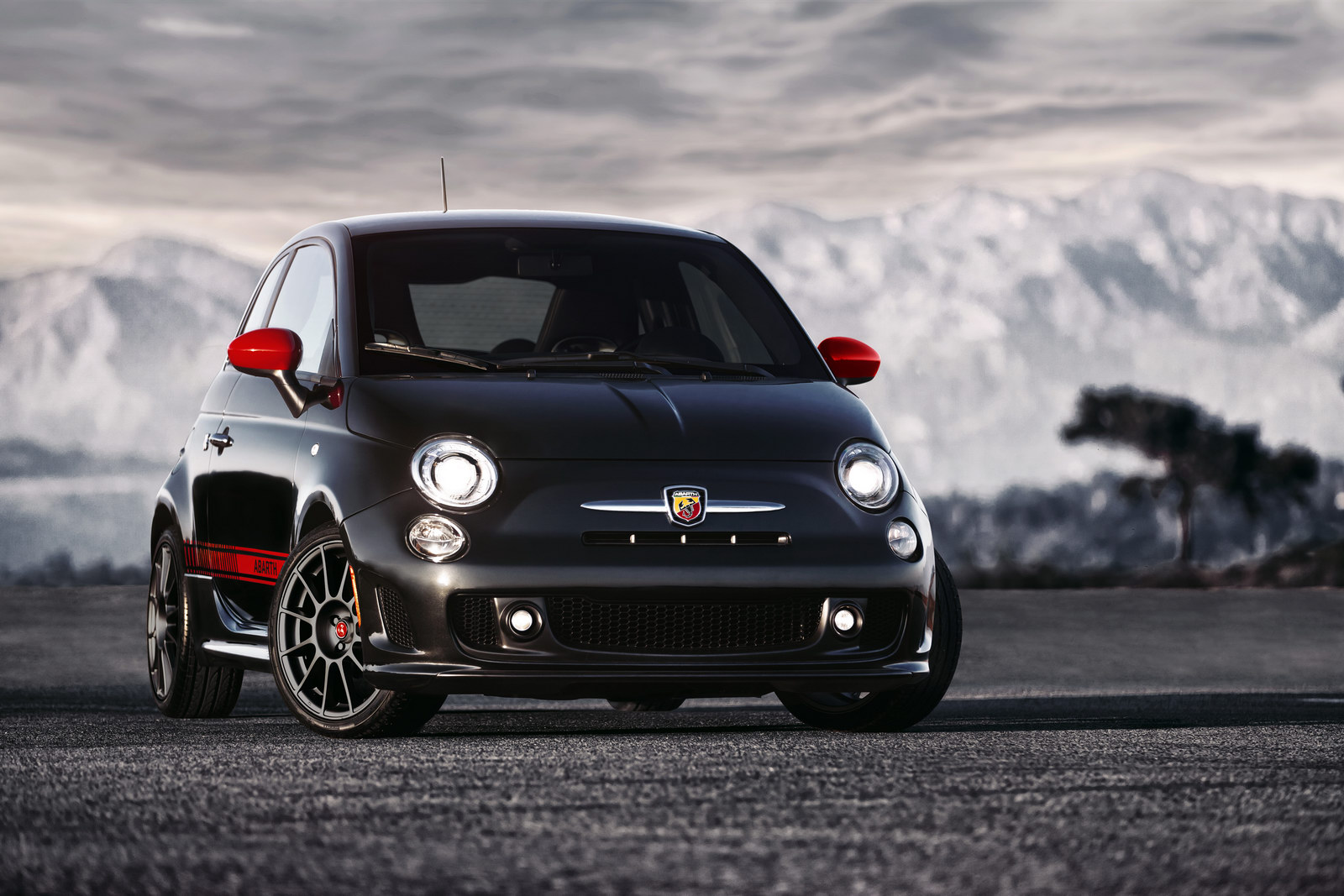 New 2012 Fiat 500 Abarth Hits U.S. Shores with 160HP 1.4L Turbo Engine [36  Photos]