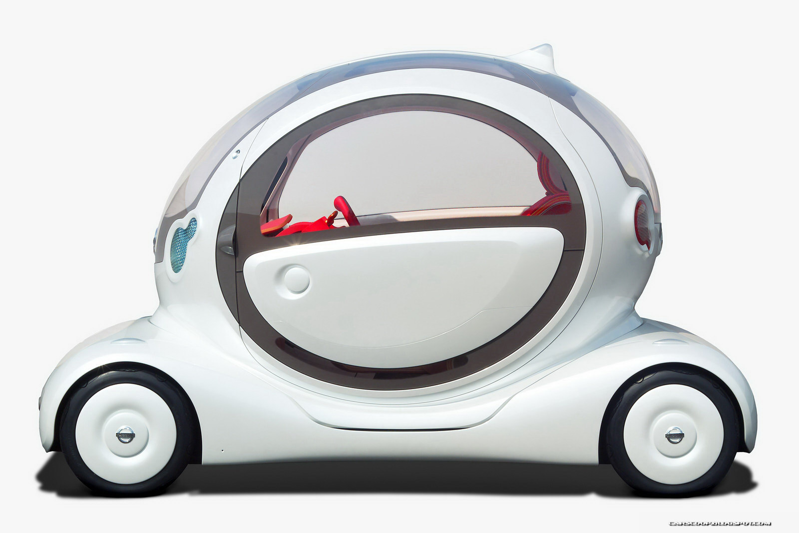 Nissan pivo 3