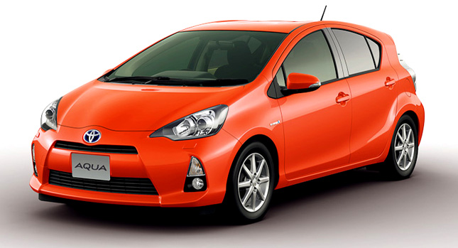  Toyota Officially Introduces New Prius C / Aqua Dedicated Hybrid Hatchback