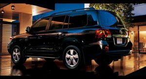 2012-Land-Cruiser-200-V8-10Carscoop 2012-Land-Cruiser-200-V8-10Carscoop