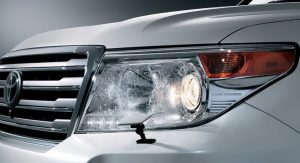 2012-Land-Cruiser-200-V8-22Carscoop 2012-Land-Cruiser-200-V8-22Carscoop