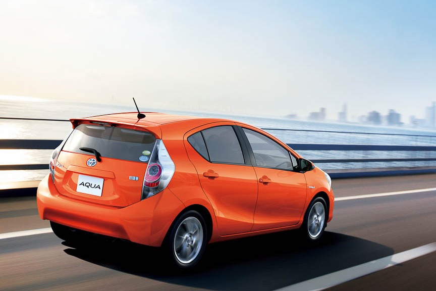 Toyota aqua hybrid 2019