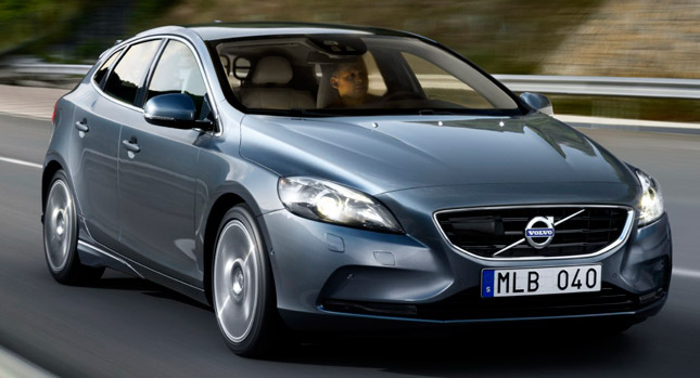  New Photos of 2013 Volvo V40 Hit the Web, Including First Shots of the Interior