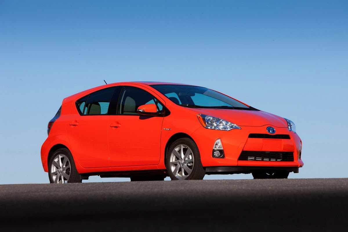 New Toyota Prius C Hybrid Hatch Priced from $18,950* | Carscoops