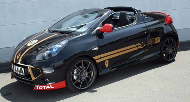  Elia Dresses Up Renault Wind in F1 Colors