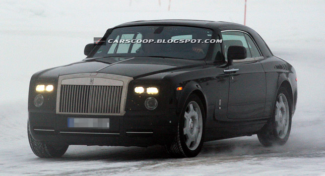  Spied: Rolls-Royce Takes Phantom Coupé Facelift Out for Winter Testing
