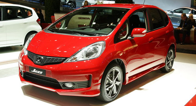  Honda Sports up the Jazz with a New Si Limited Edition in Geneva