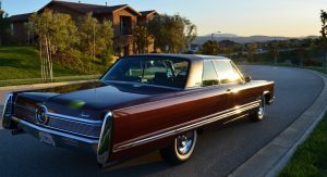 1967-Chrysler-Imperial-Crown-Coupe-37