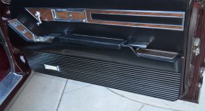 1967-Chrysler-Imperial-Crown-Coupe-13