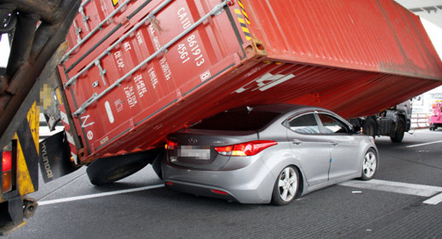  Container Turns Hyundai Elantra into a Low Rider