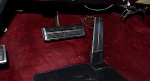 1967-Chrysler-Imperial-Crown-Coupe-24