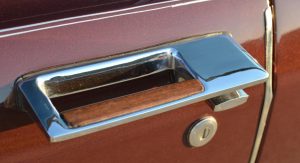 1967-Chrysler-Imperial-Crown-Coupe-57