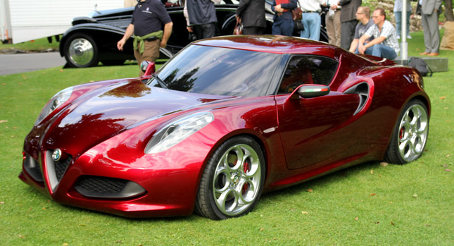  Alfa Romeo 4C Appears in a Cherry Red Shade at Concorso d'Eleganza, Wins Concept Car Category