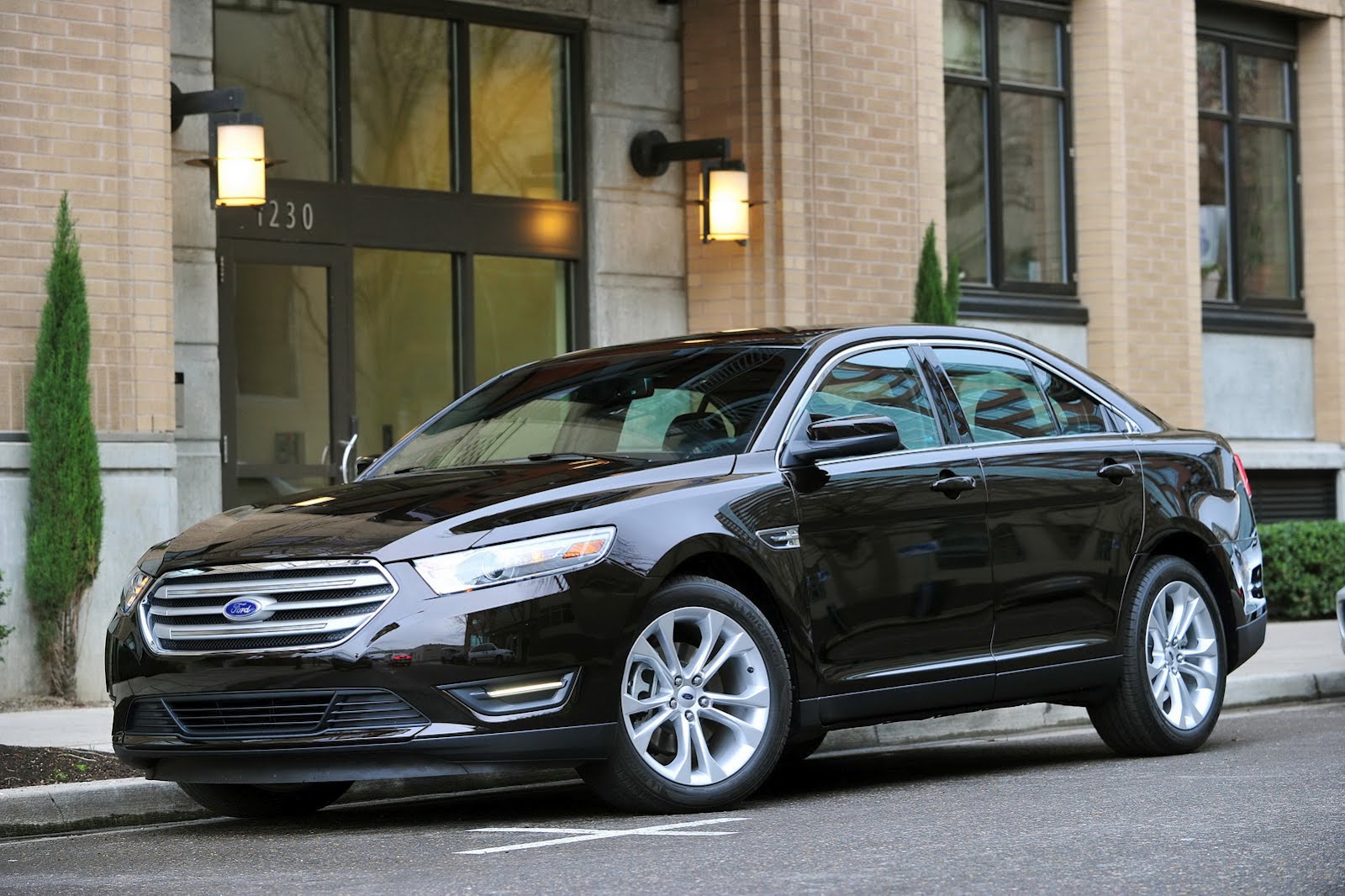 Ford taurus 2