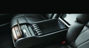 2013-Mitsubishi-Proudia-Dignity-22 2013-Mitsubishi-Proudia-Dignity-22