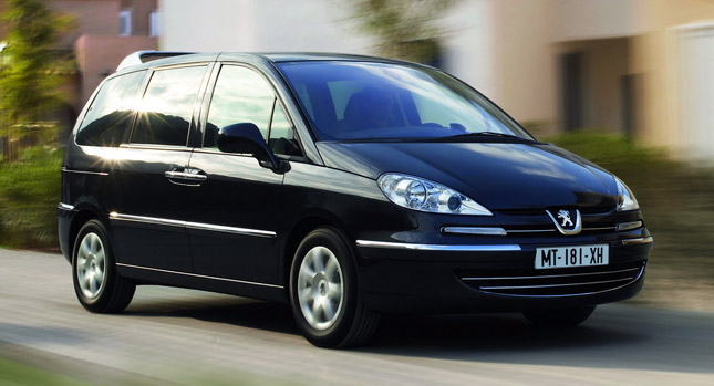  Peugeot Treats 807 MPV with Some Trivial Updates